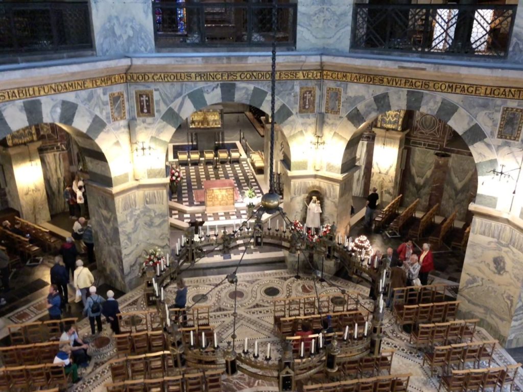 Aachener Dom Carl der Kleine trifft Karl den Großen entdeckerstorys.de